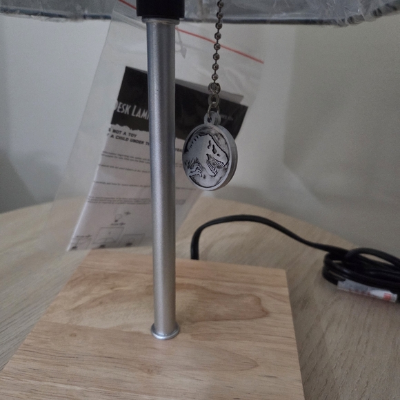 Jurassic Park Desk Table Lamp with Wooden Base New - Picture 3 of 6